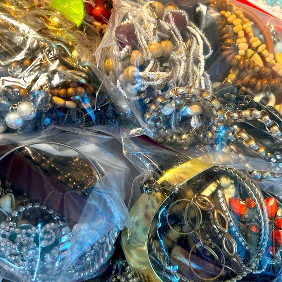 $6 Craft Bag /Treasures/Harvesting/Jewelry Crafting Bags - Live Show Listing 🛼🛼🛼 - Picture 6 of 6